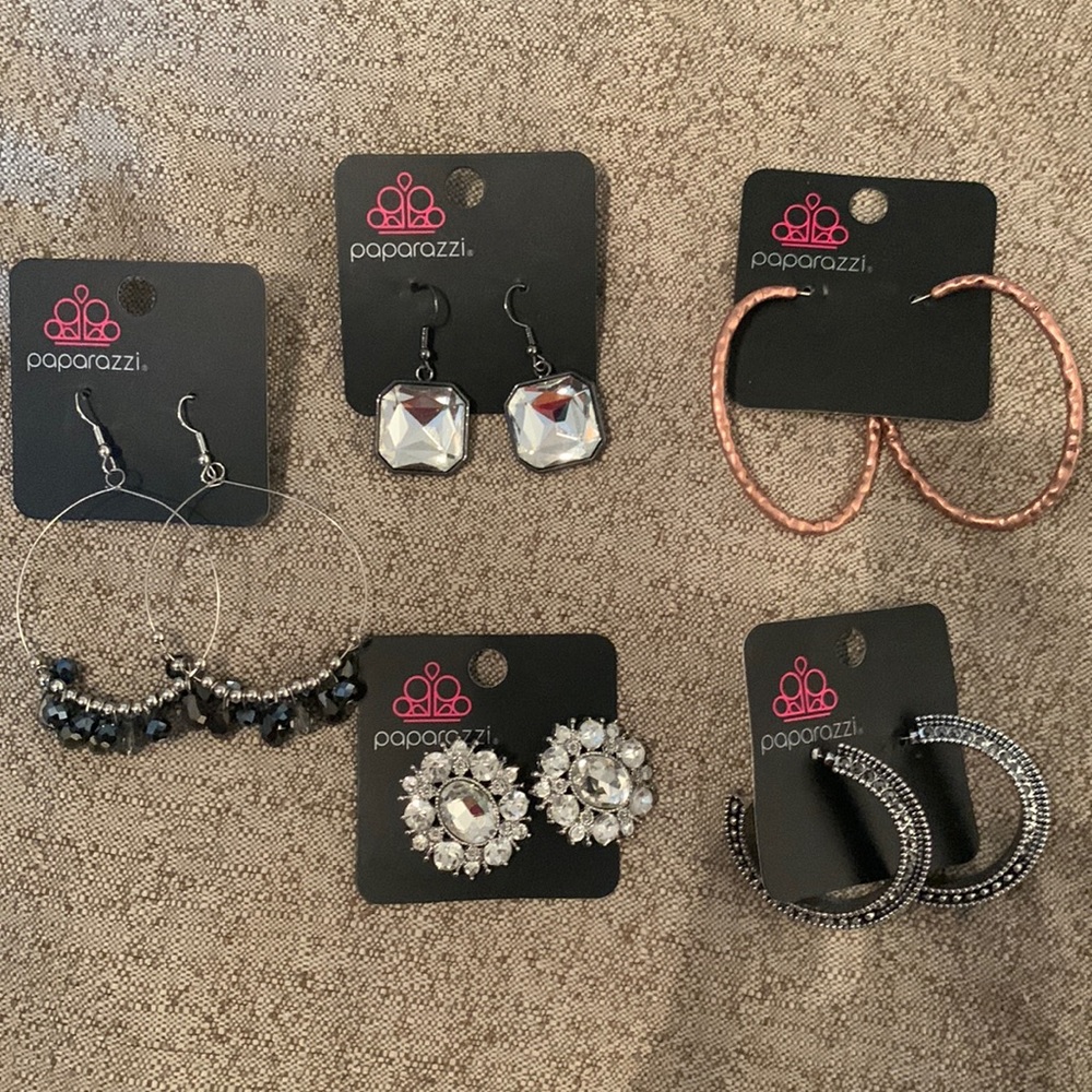 Paparazzi pierced earrings